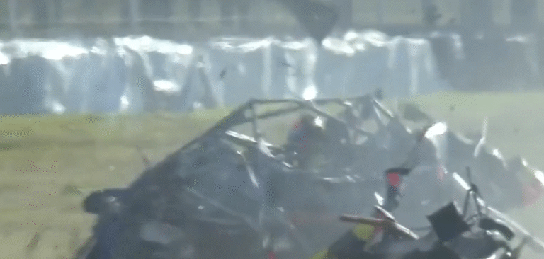 VIDEO | Impactante accidente en el TC pick up en La Plata: la Ranger de Agustín Martínez totalmente destrozada
